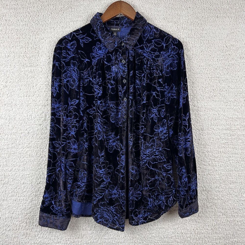 Torrid Top Women's 0/L (12) Black Madison Velvet Burnout Button Up Pansy Floral‎
